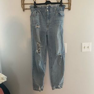 Stretchy waistband distressed jeans